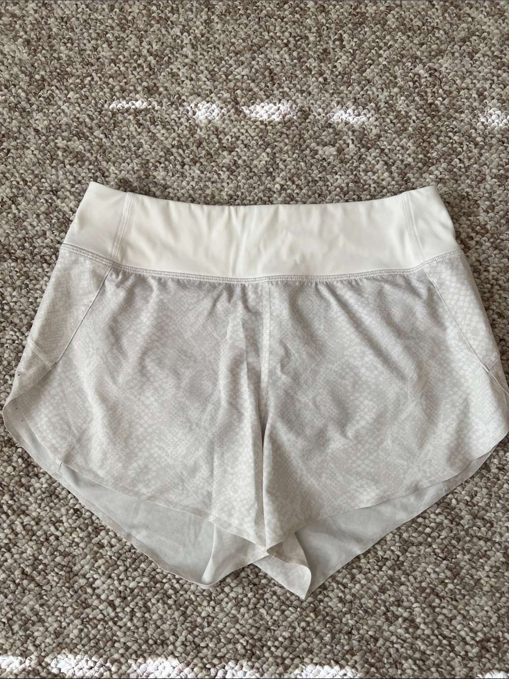 Athleta Women's Run With It 3.5” Short, XS